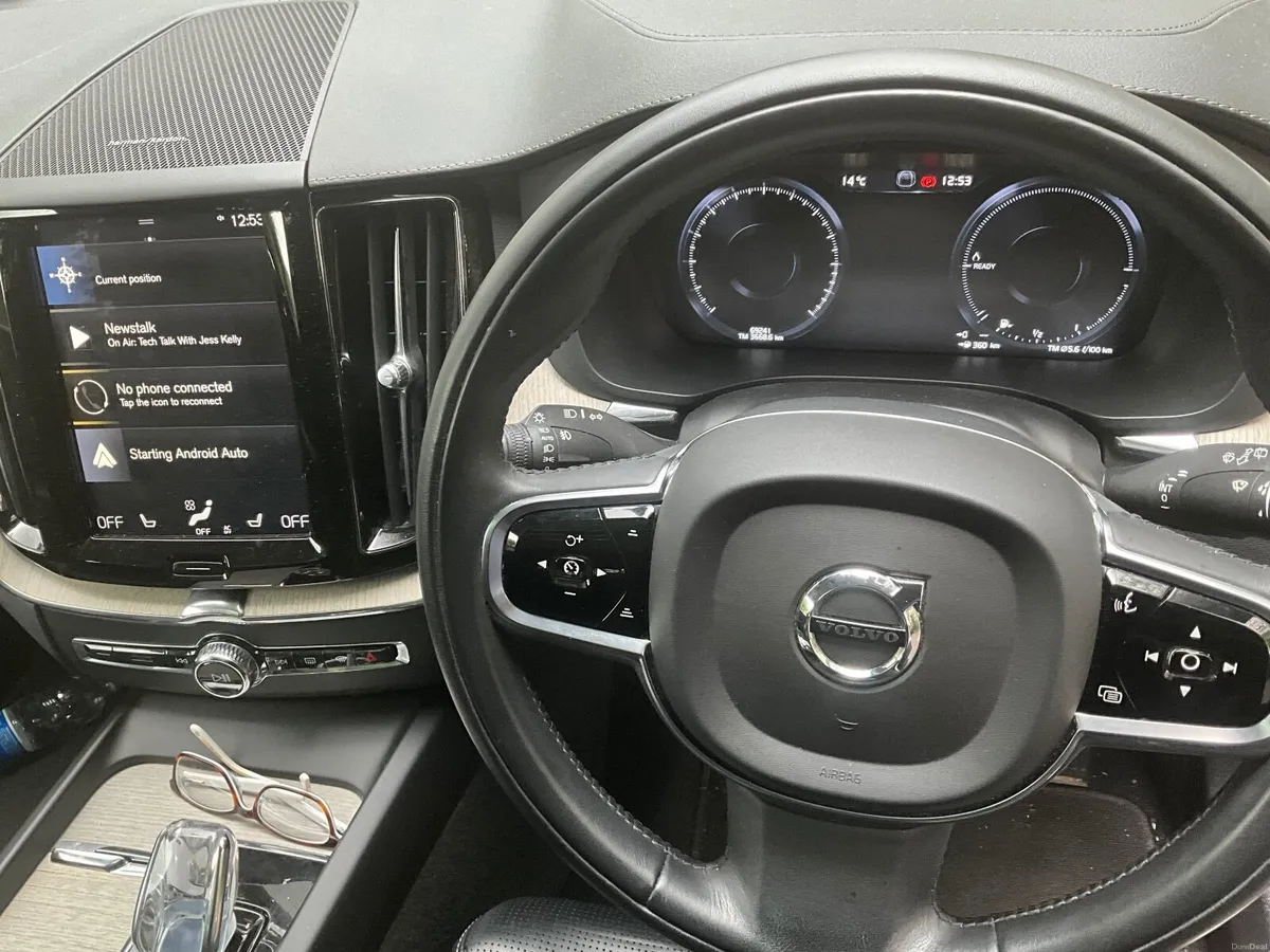 2020 Volvo XC60 T8 Inscription - Image 4