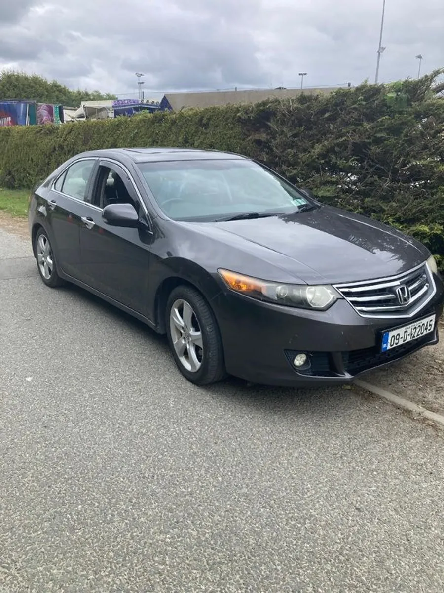 2009 Honda Accord - Image 1