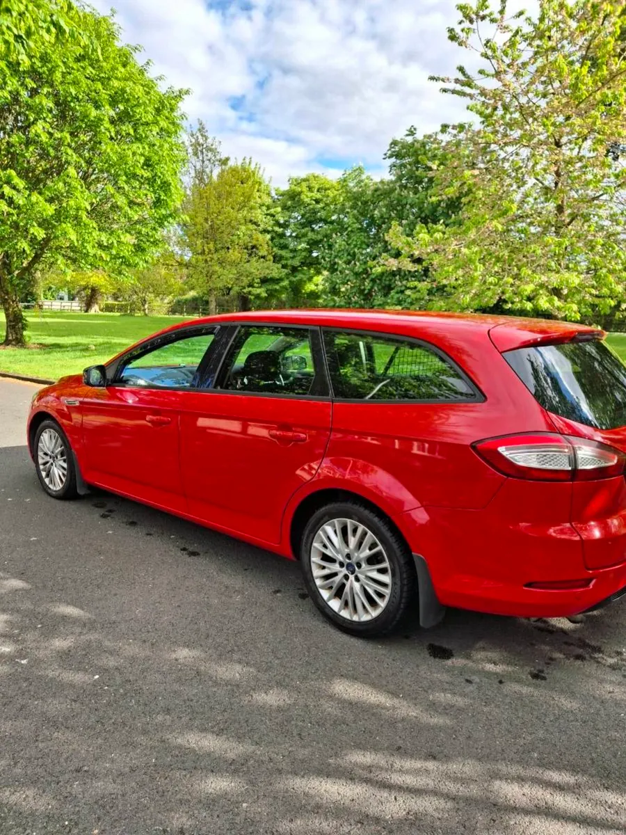 Ford Mondeo Estate LOW MILEAGE!!!!! - Image 1