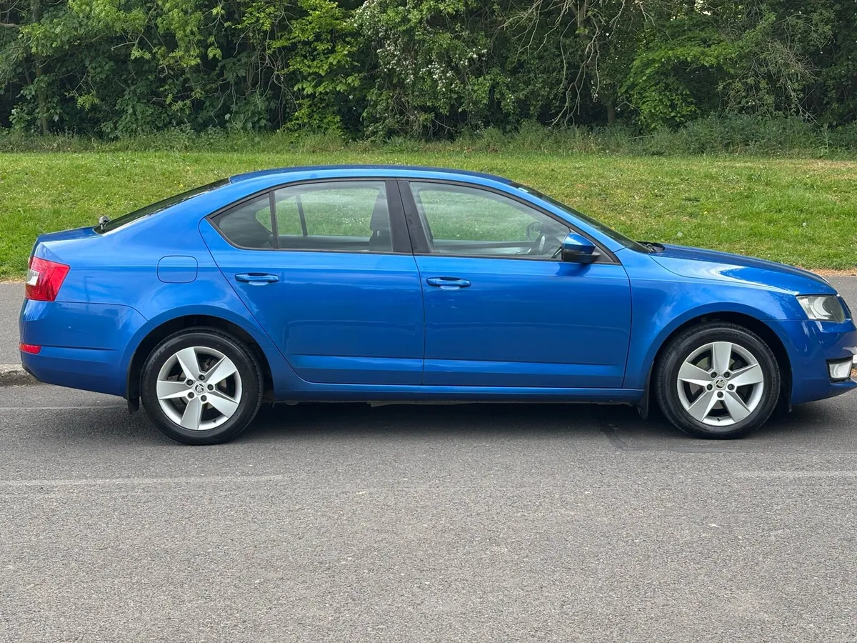 Skoda Octavia Ambition 1.6 Diesel - Image 3