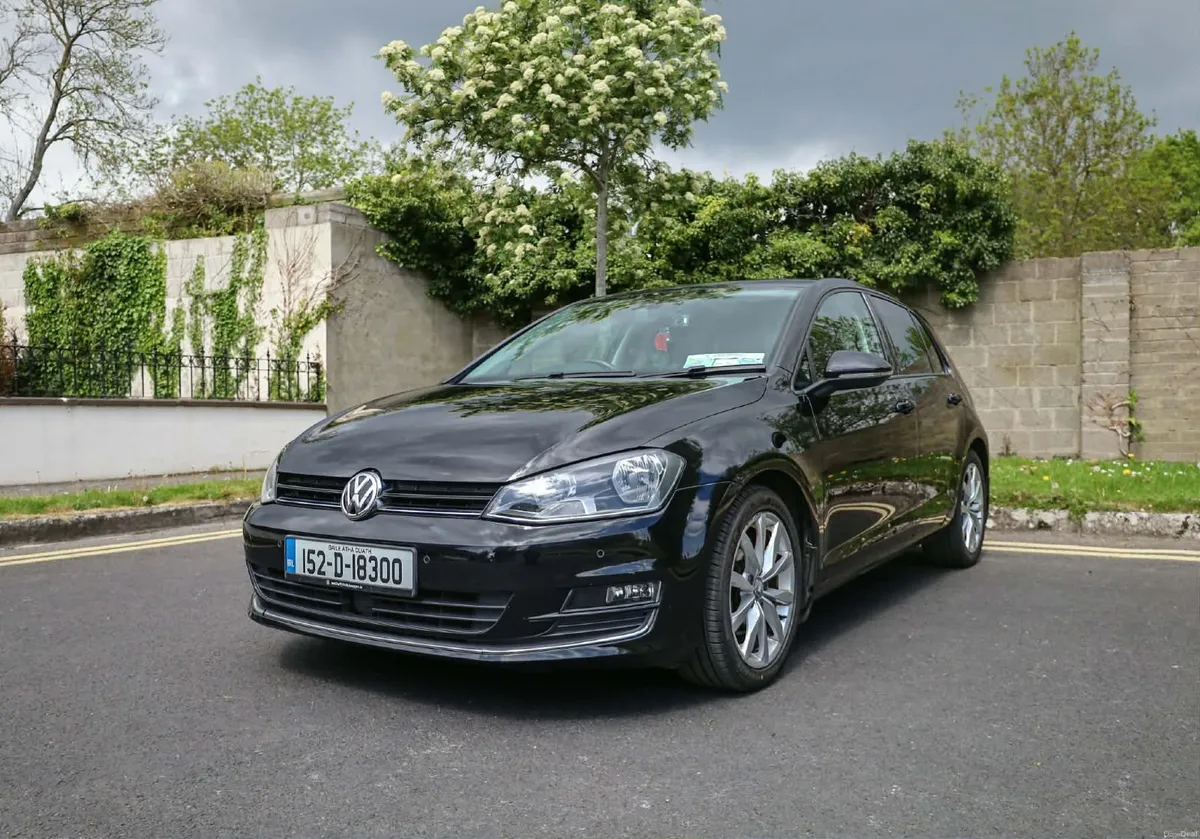 2015 Golf 1.6 TDI – 5 Door – Reverse Camera - Image 1
