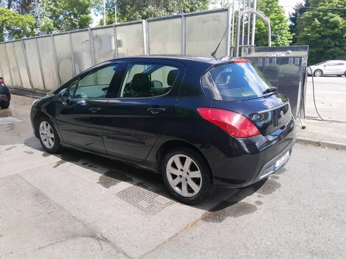 Peugeot 308 - Image 4