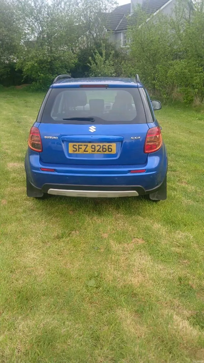 Suzuki SX4 2010 - Image 4