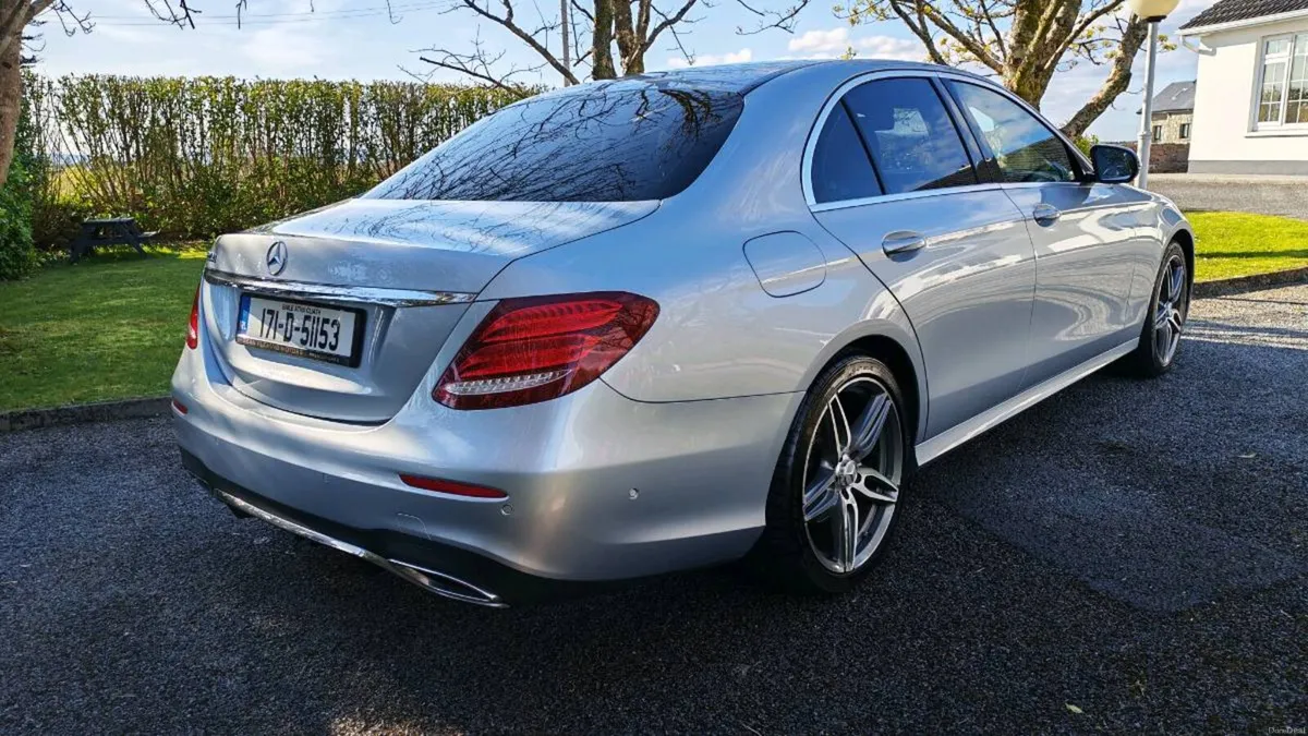 Mercedes Benz E220d AMG - Image 4