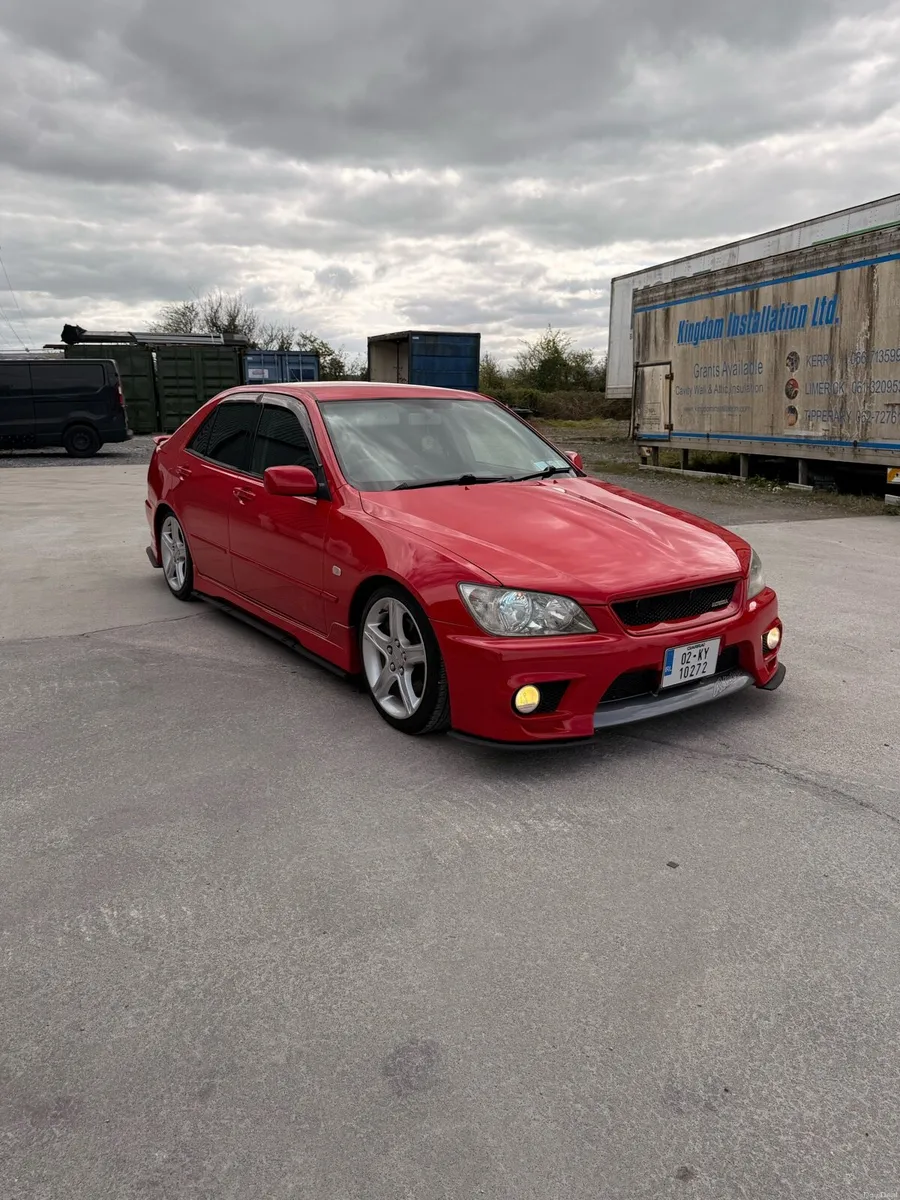 Toyota Altezza - Image 2
