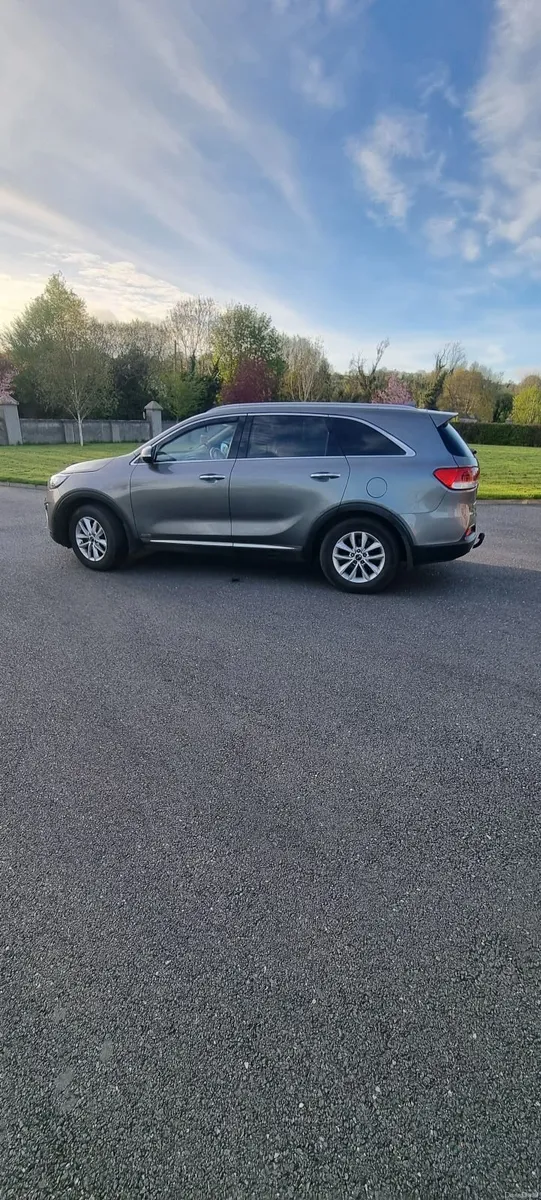 Kia Sorento 2015 - Image 4