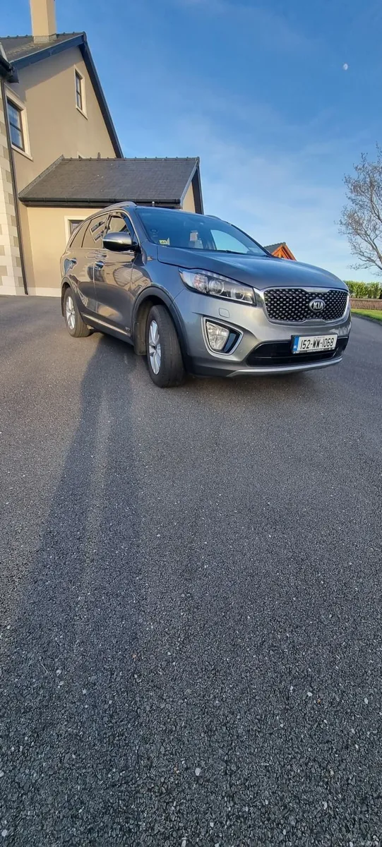 Kia Sorento 2015 - Image 2