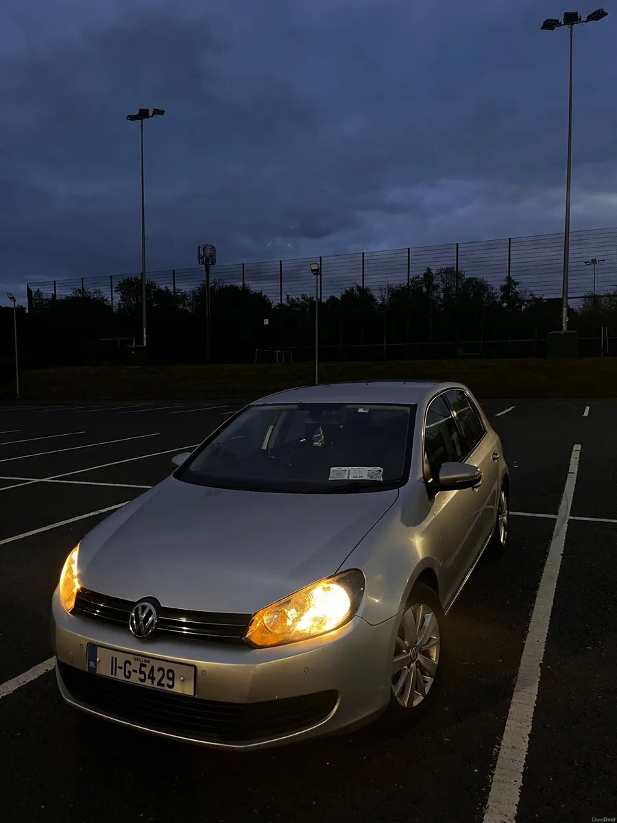 VW Golf 1.6 TDI DSG Automatic - Image 3