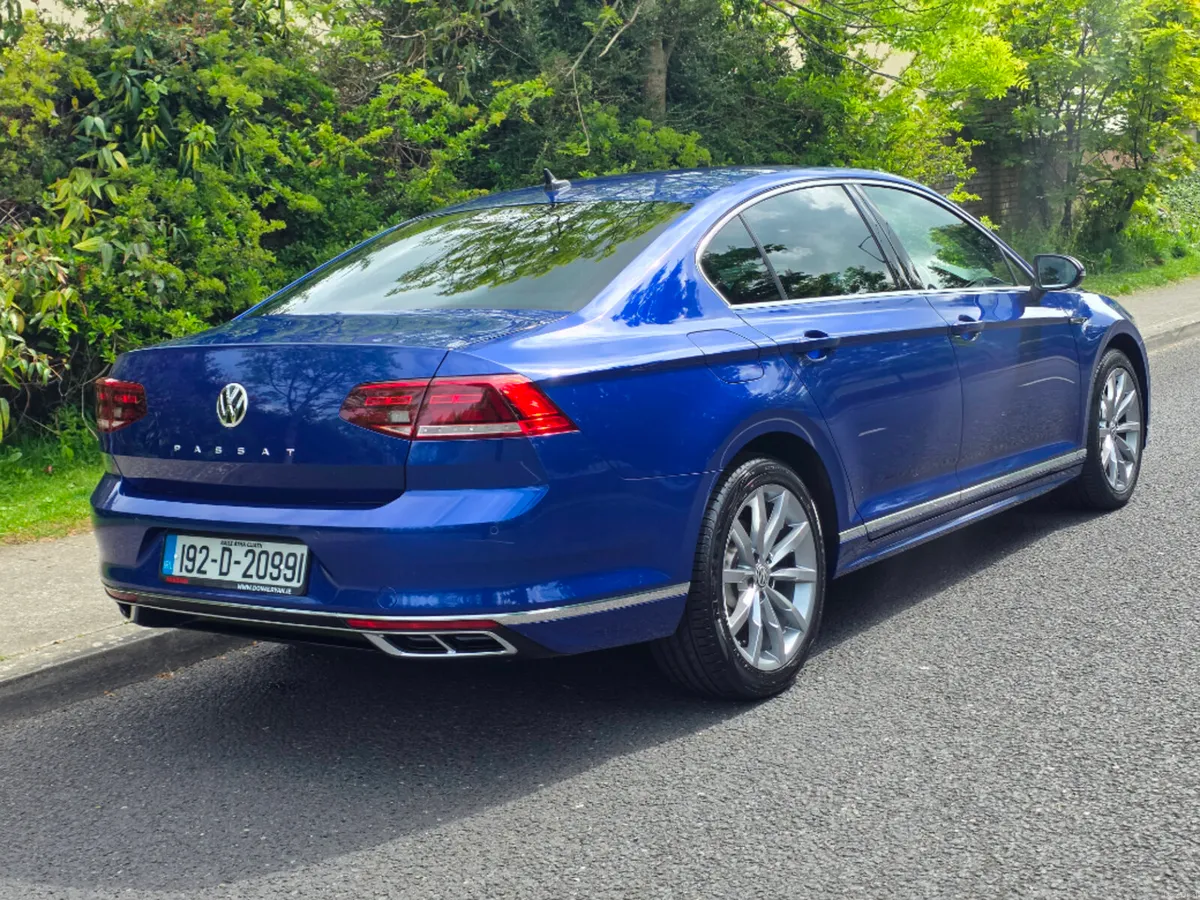 Volkswagen Passat 1.5 TSI 150HP R-Line - Image 3