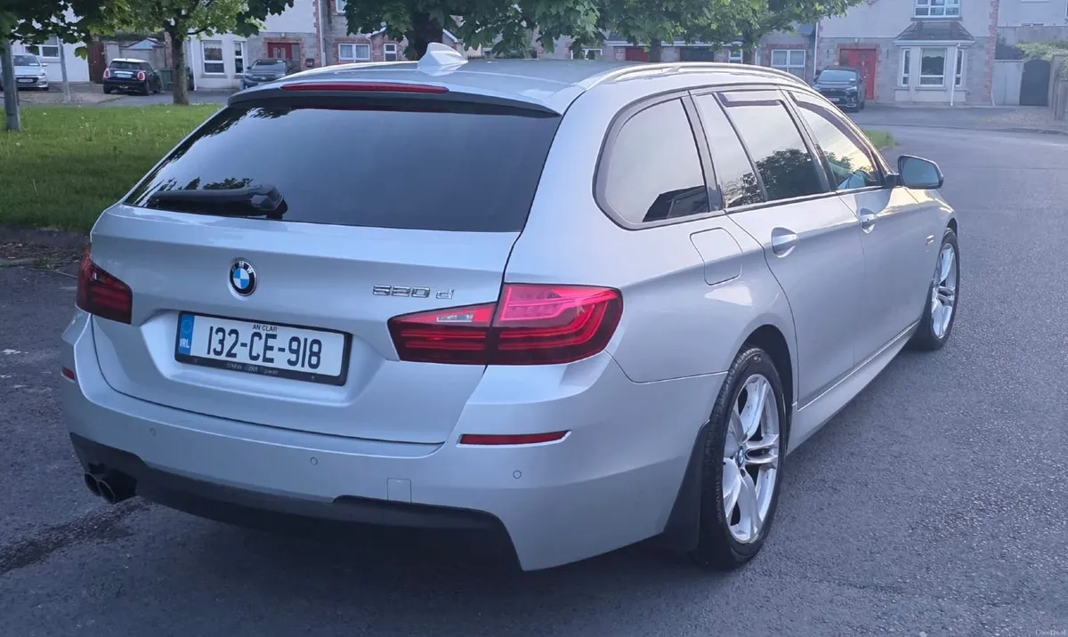 BMW F11 M-SPORT Touring - Image 3