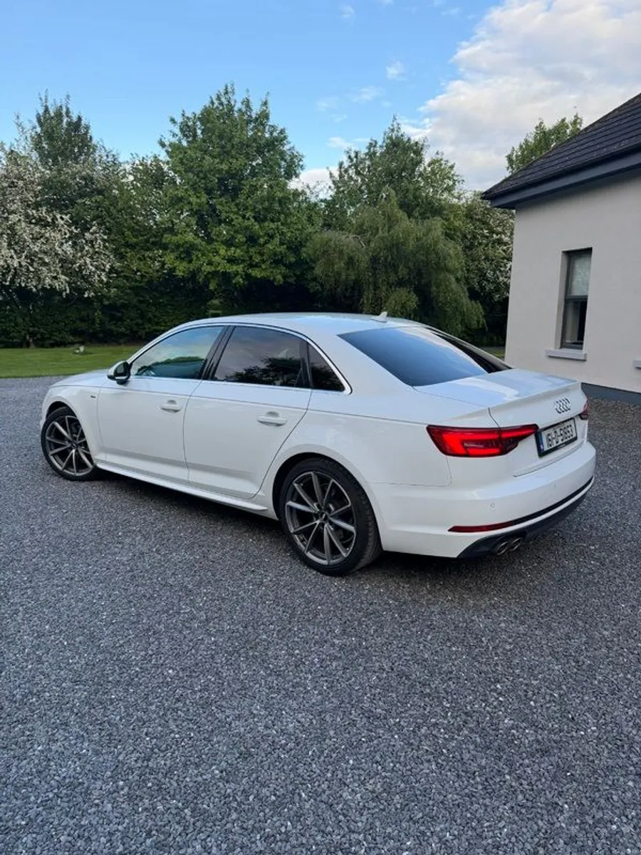 2016 Audi A4 - Image 2