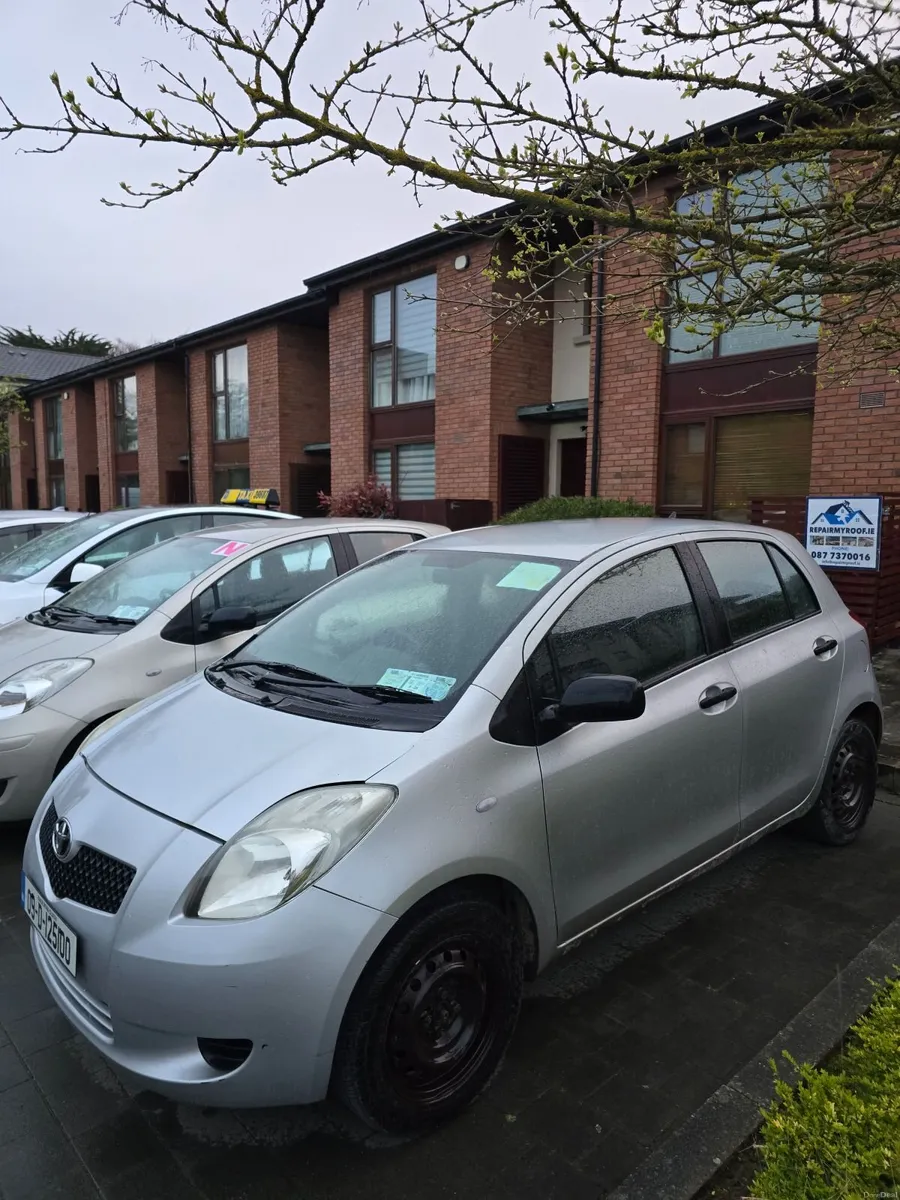 Toyota Yaris 2009 - Image 1