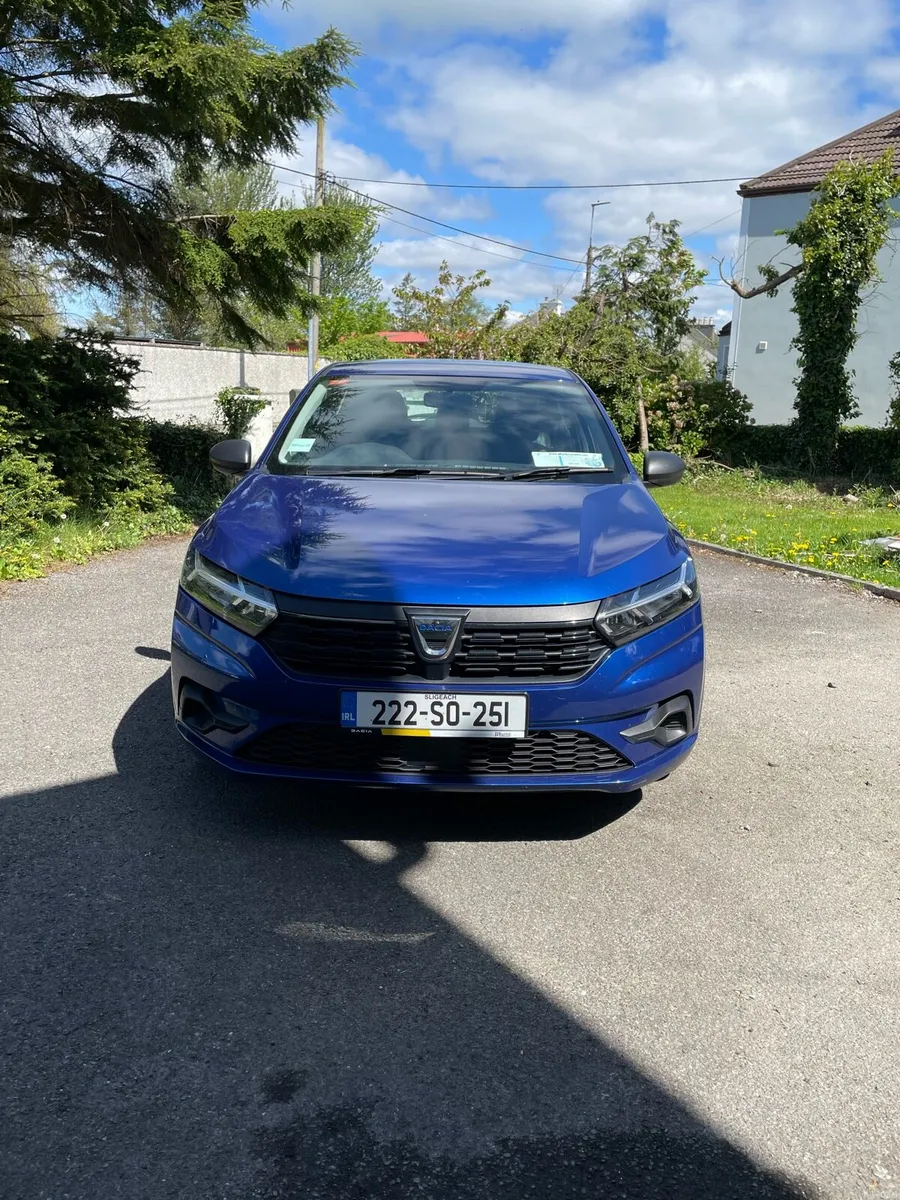 Car - Image 1