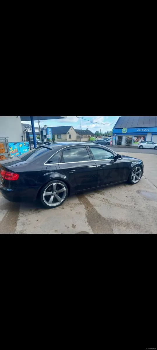 Audi A4 2009 - Image 1