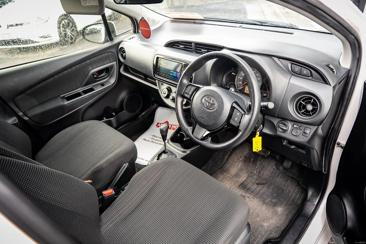 2019 TOYOTA YARIS VITZ HYBRID AUTO - Image 2