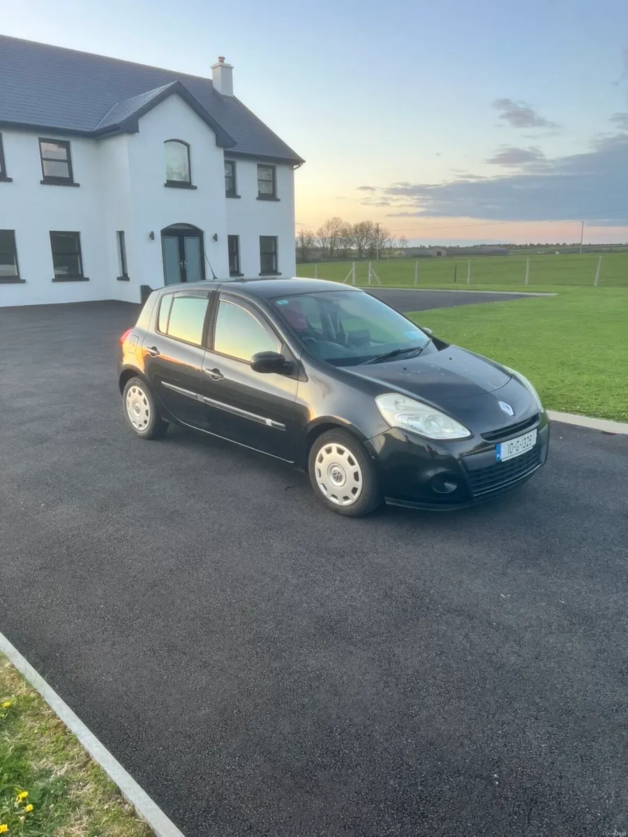 Renault Clio - Image 2