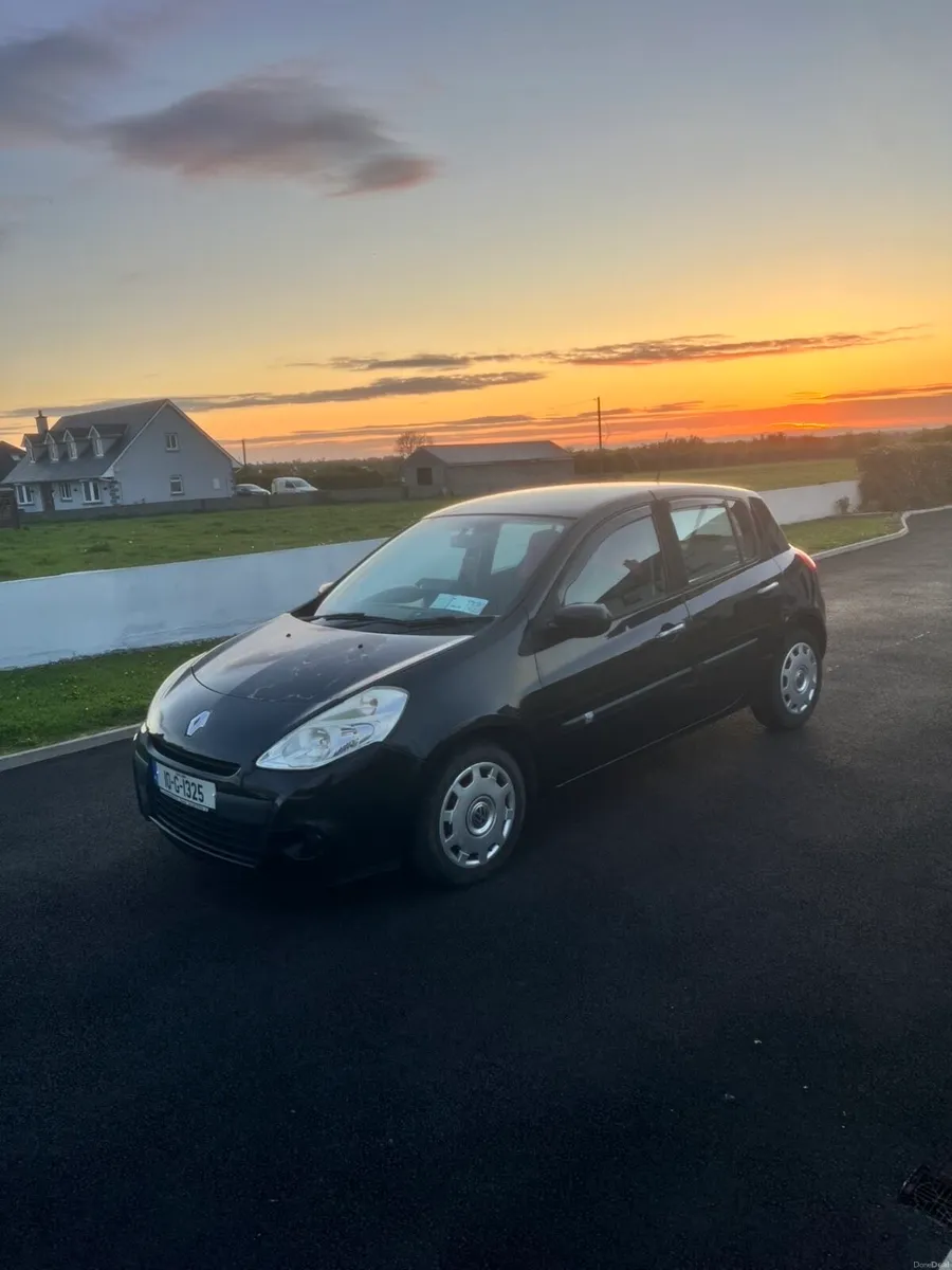 Renault Clio - Image 1