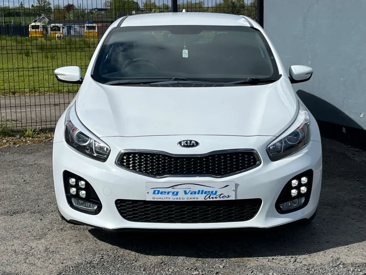 KIA PROCEED 1.6 ProCeed GT-Line ISG CRDi 3dr - Image 2