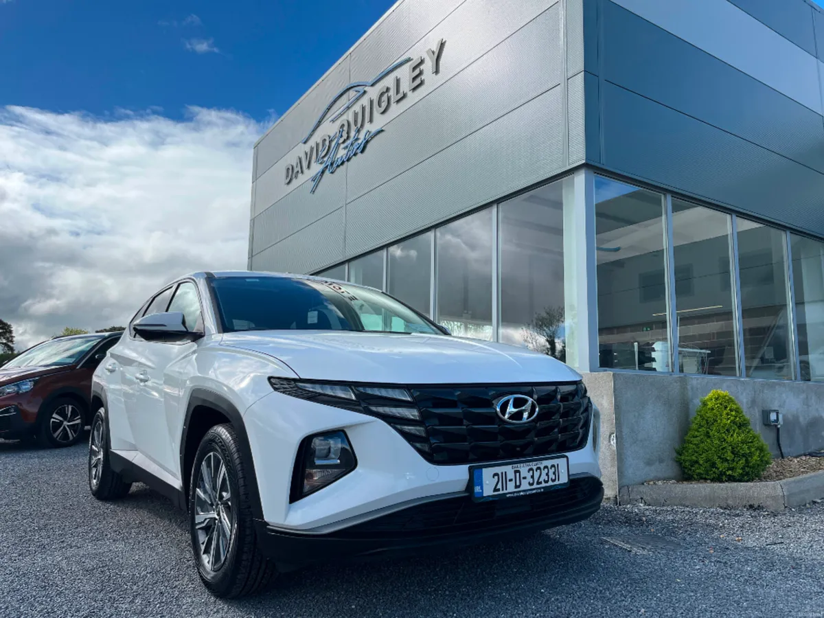 Hyundai Tucson 1.6CRDI Comfort Plus 5DR*QUALITY AS - Image 2