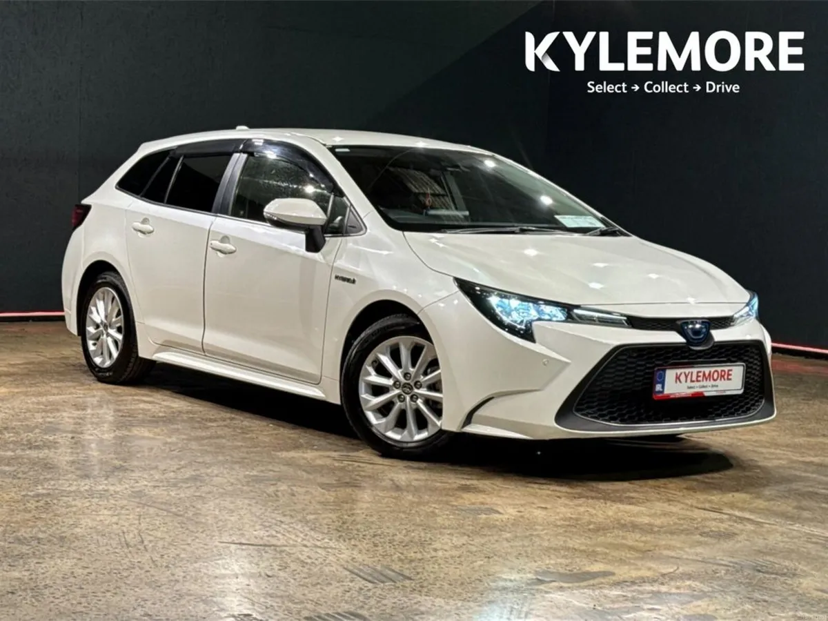 Toyota Corolla TOURING ESTATE - HYBRID 1.8 AUTOMAT - Image 1