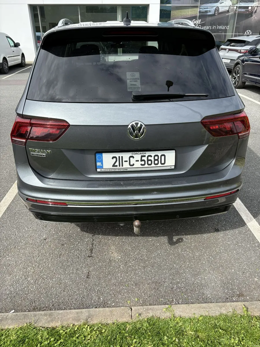 Volkswagen Tiguan 2021 - Image 4