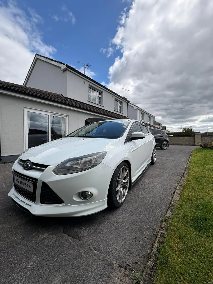 Ford Focus 2014 - Image 4