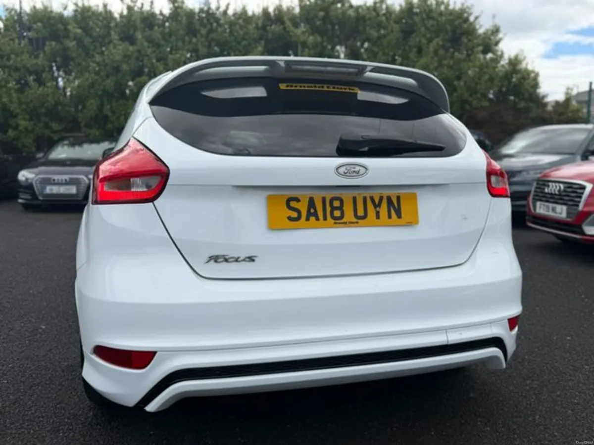Ford Focus ST-LINE TDCI - Image 3