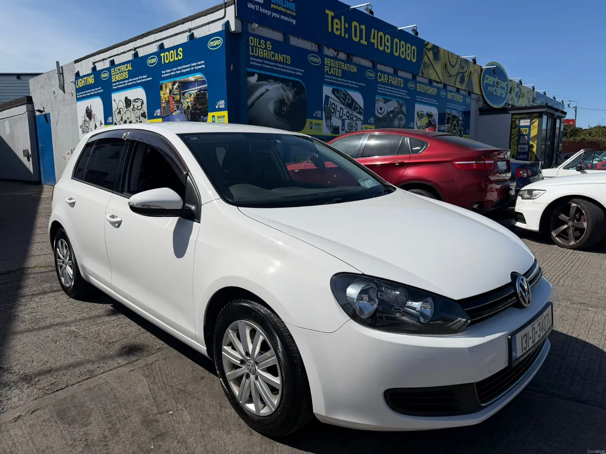 Volkswagen Golf 2013 Automatic - Image 3