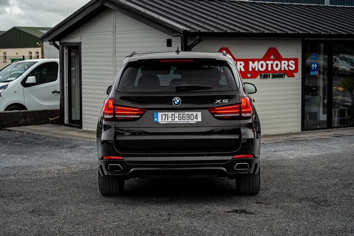 2017 BMW X5  40e Hybrid - Image 4