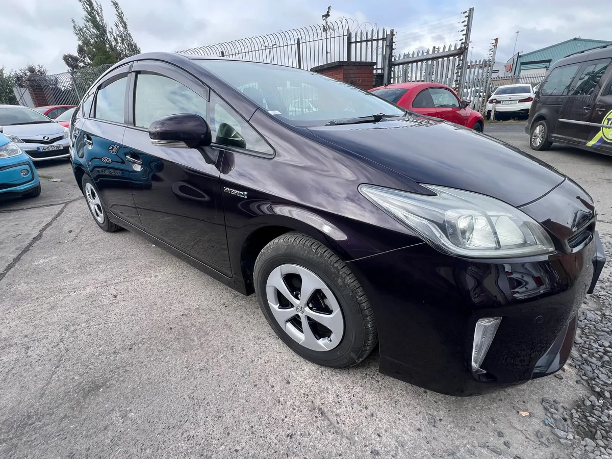 2013 Toyota Prius 1.8 Hybrid / only 101k km. - Image 2