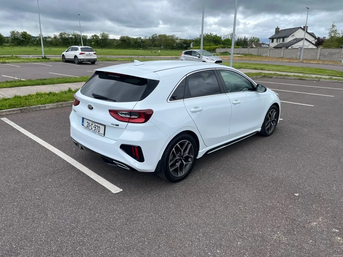 Kia Ceed GT Line 2021 - Image 6