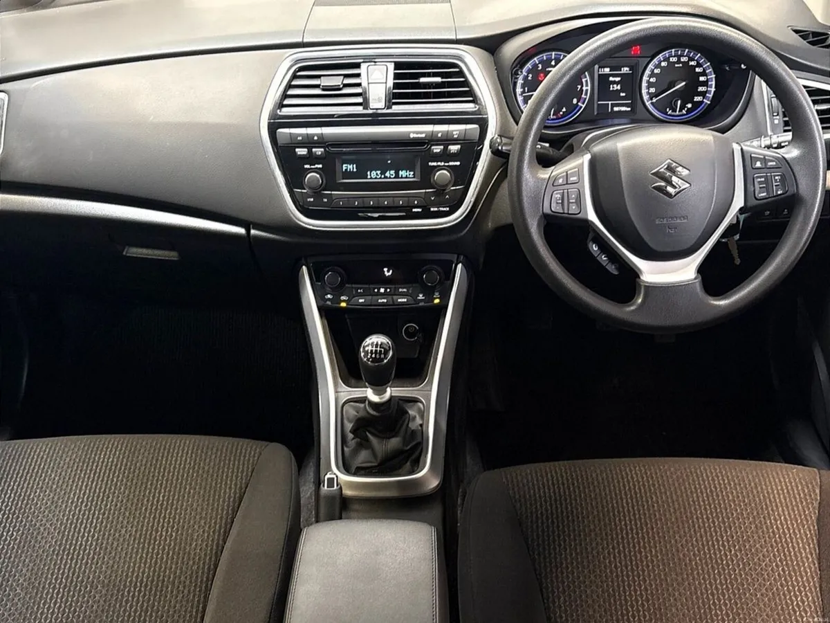 Suzuki SX4 SX4 1.4 BOOSTERJET HYBRID SZ4 - Image 2