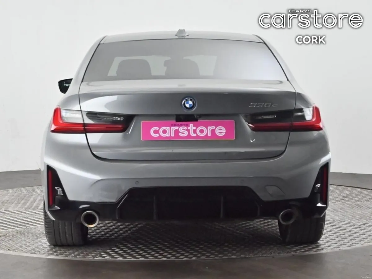 BMW 3-Series 330 E M Sport Auto  330 e M Sport  33 - Image 4