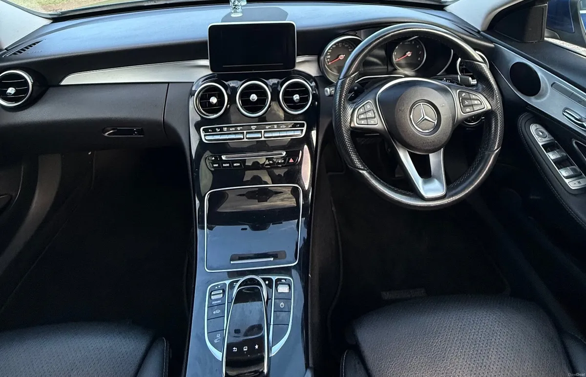 Mercedes-Benz C-Class 2015 - Image 3