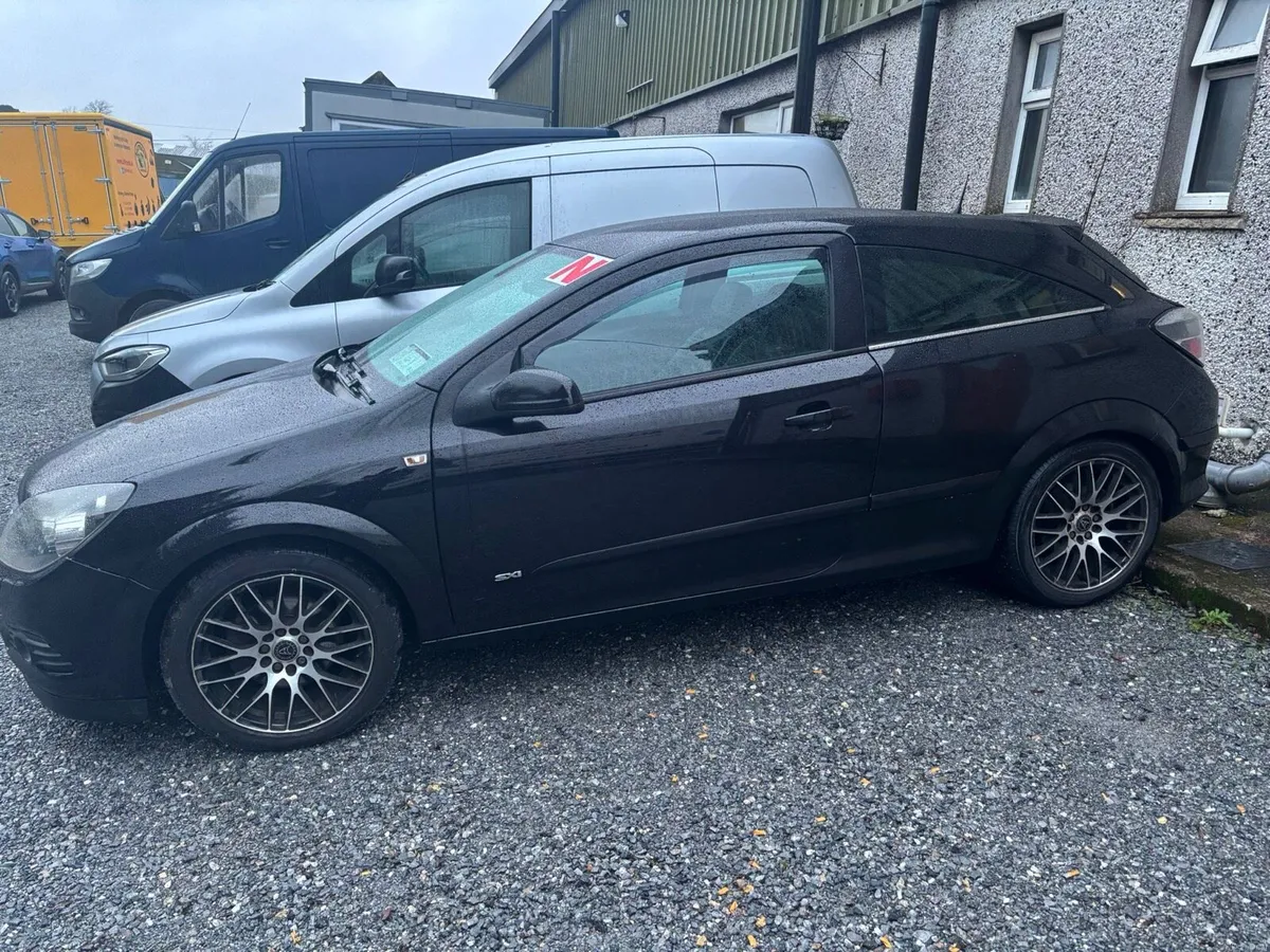 Opel Astra 1.4 GTC Sport - Image 2