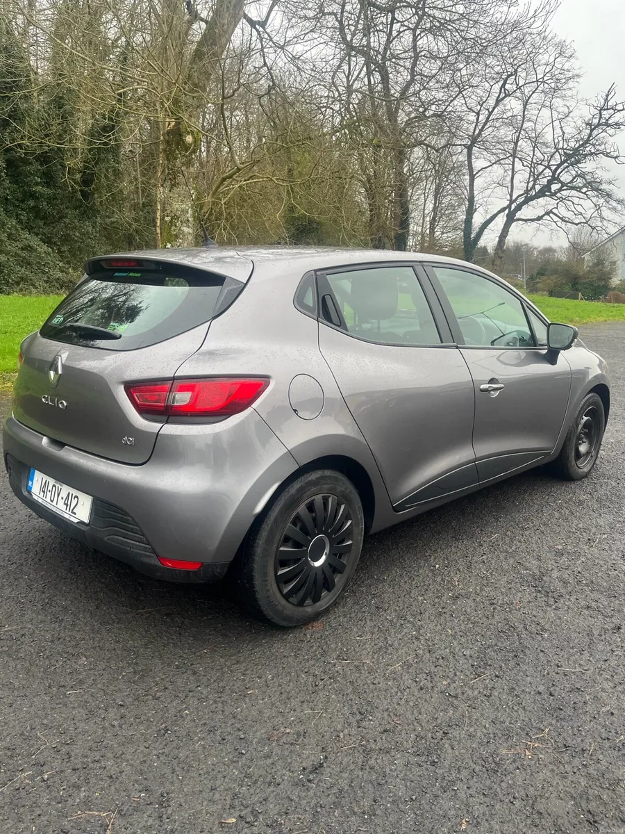 Renault Clio - Image 5