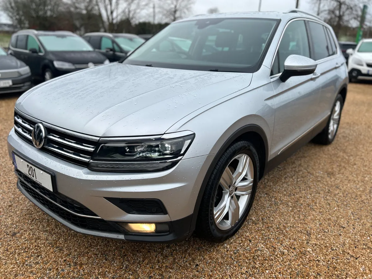 Volkswagen Tiguan SEL - Image 3