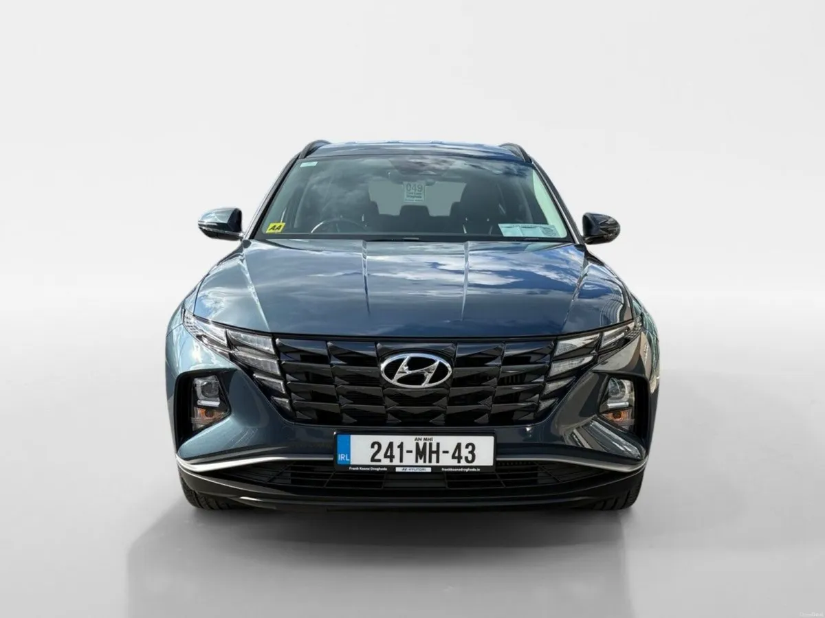 Hyundai Tucson 4WD Executive PHEV Auto - Image 2