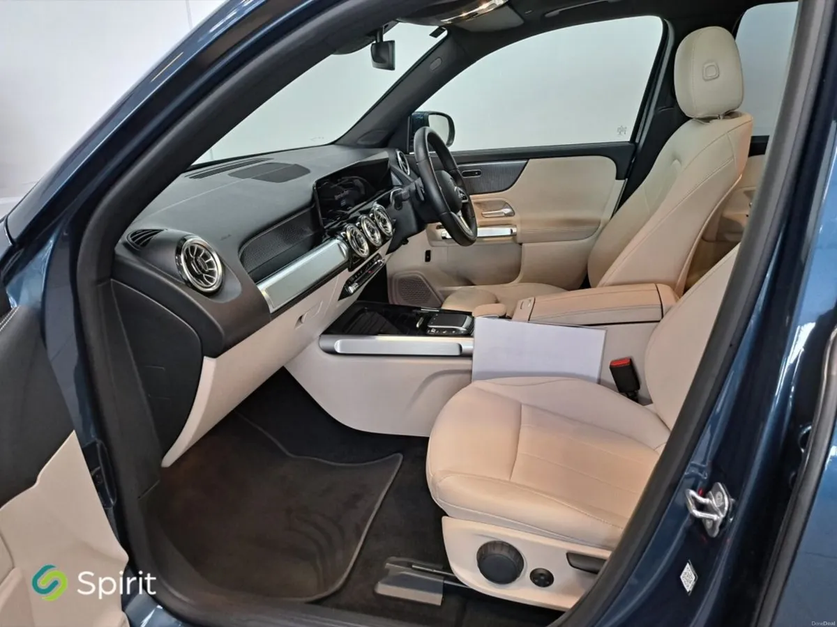 Mercedes-Benz EQB 250*Panroof*Beige L/S*Call Andre - Image 4