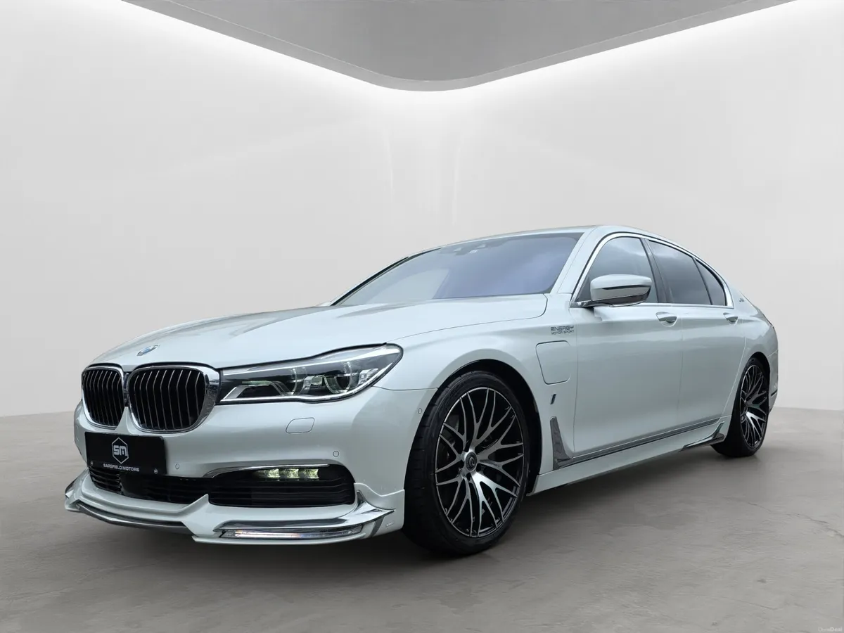 2017 BMW 740E M-SPORT AUTO. - Image 3