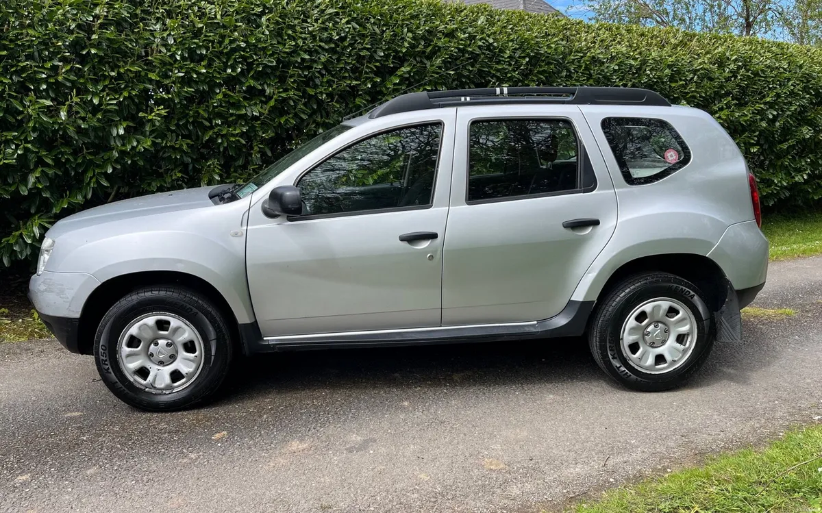 Dacia Duster 1.5 DCI * 1 Owner * NEW NCT AND TAX - Image 3