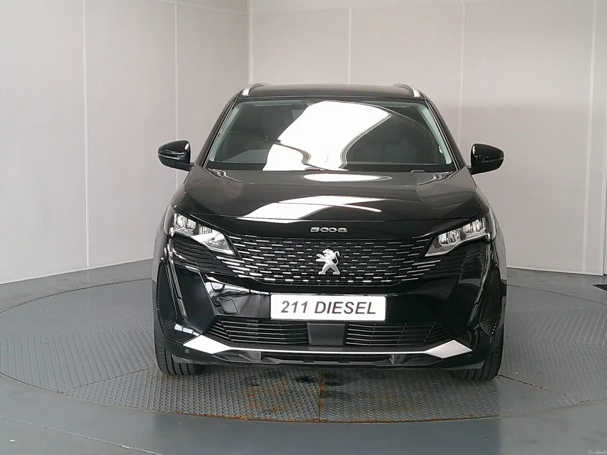 Peugeot 5008 2021 - Image 2