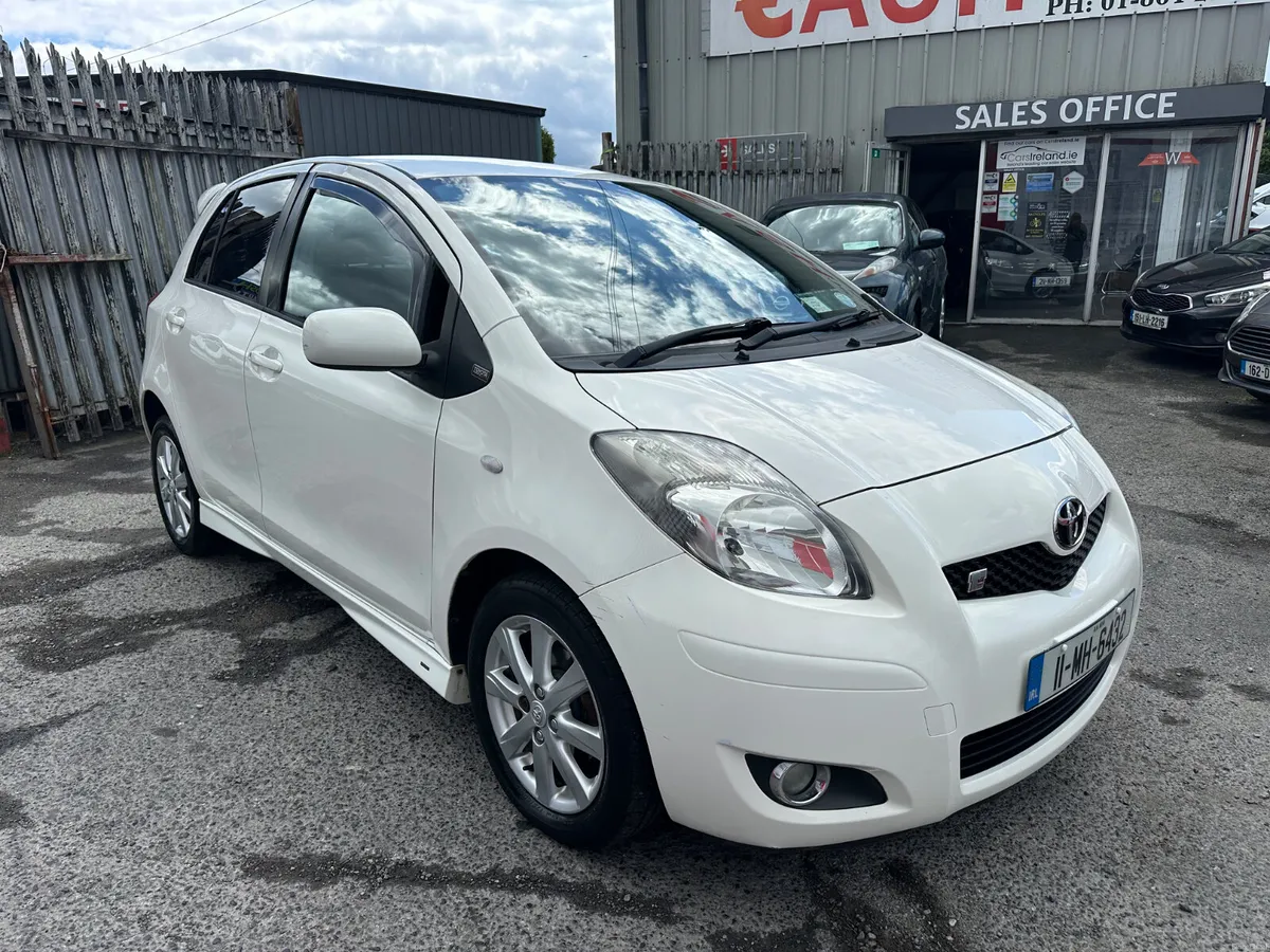 Toyota Yaris 1.3 Petrol NCT TAX LOW KMS - Image 2