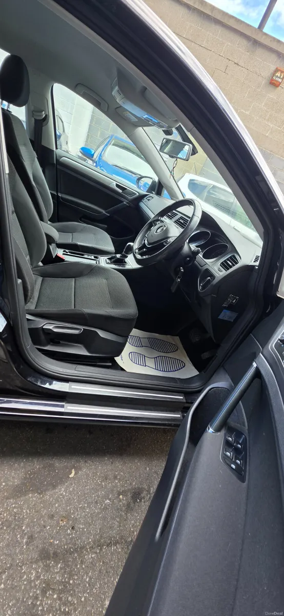 Vw Golf Automatic low Millage - Image 5