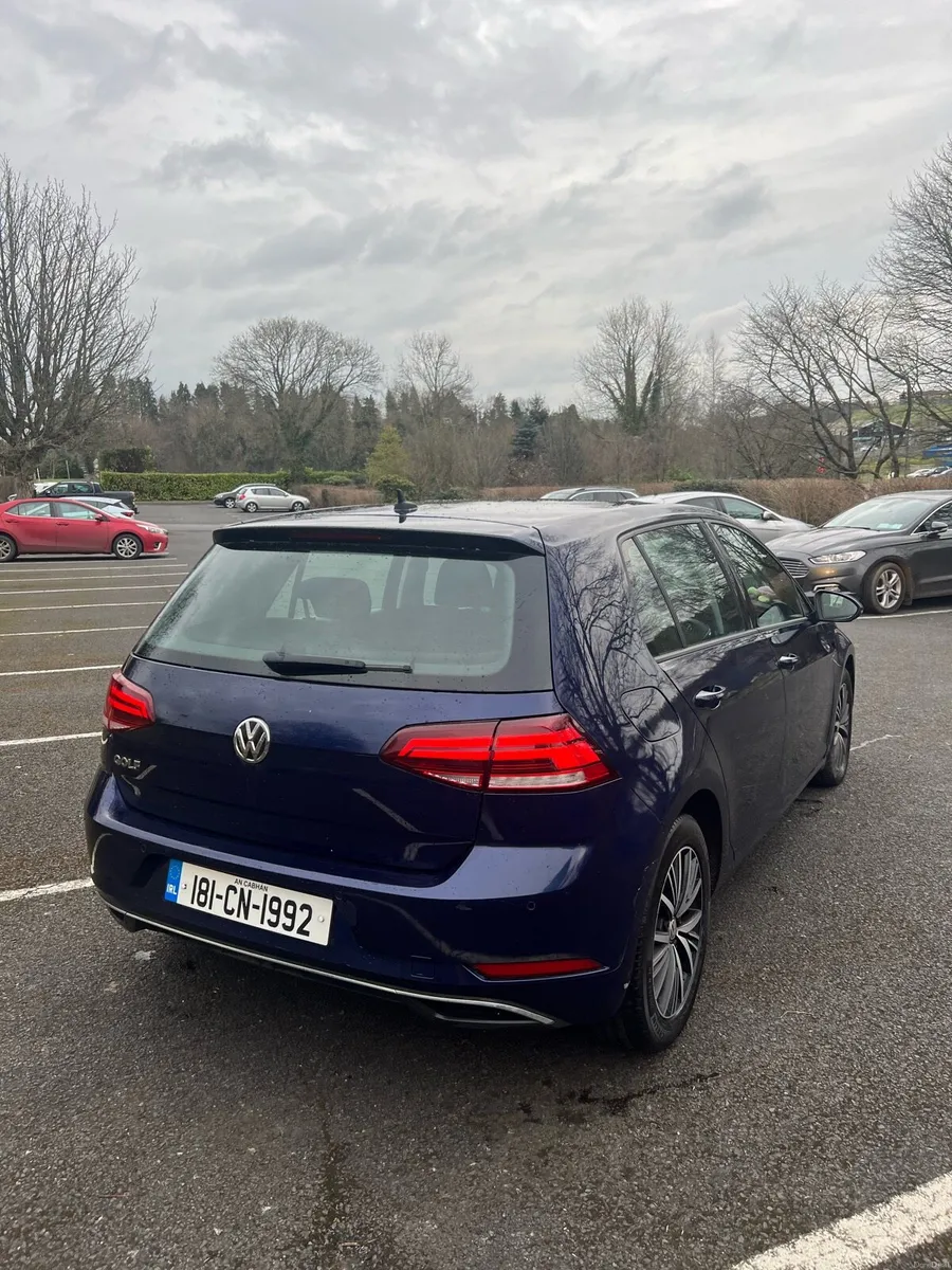 Volkswagen golf (Automatic) - Image 2