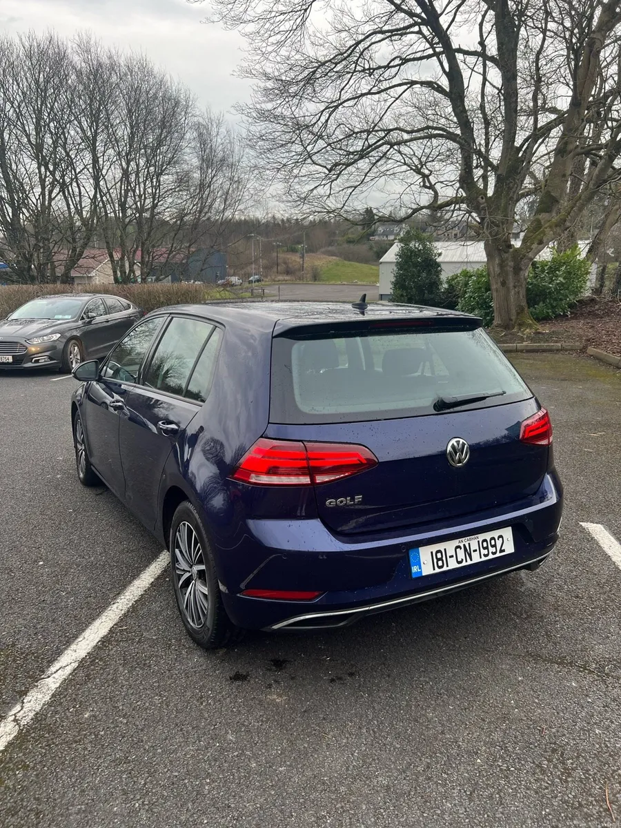 Volkswagen golf (Automatic) - Image 4