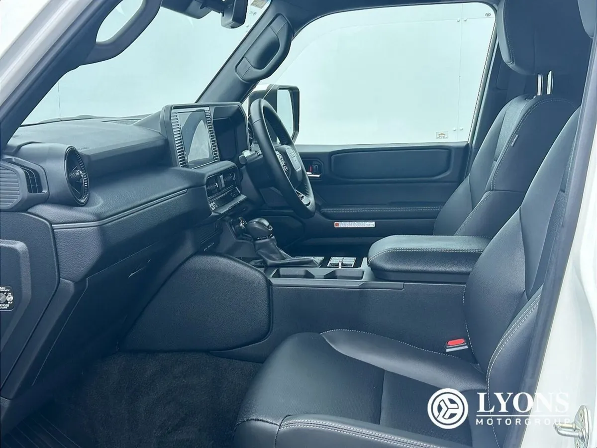 Toyota Land Cruiser LANDCRUISER  2 Seater Commerci - Image 3