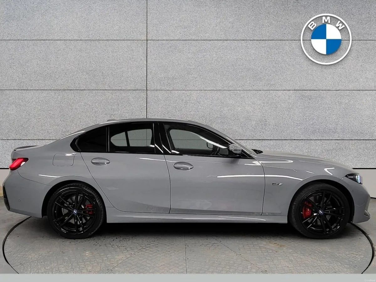 BMW 3-Series 330e xDrive M Sport - Image 4