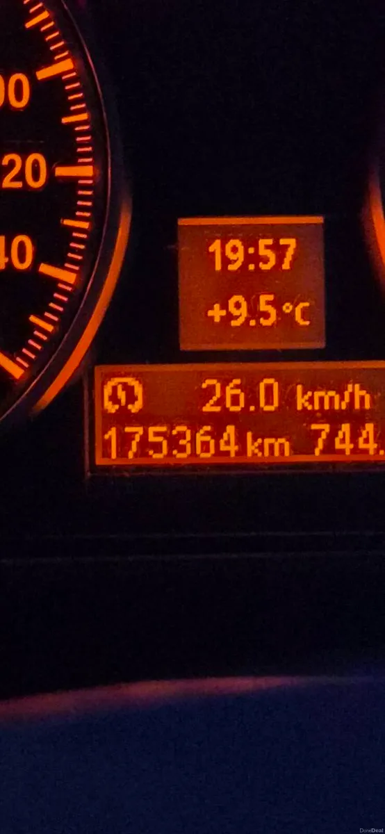 BMW 3 Series - Image 2