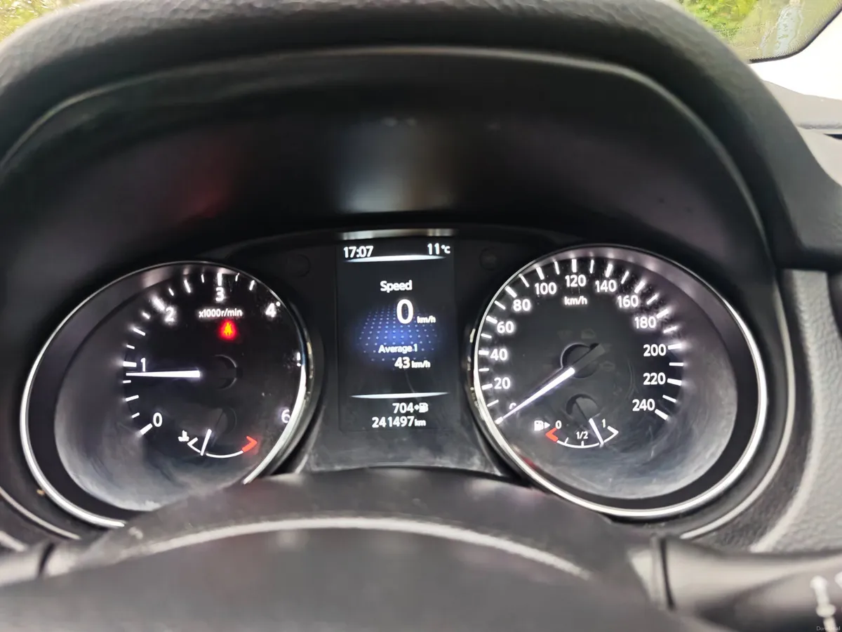 Nissan Qashqai 2015 NCT & Tax - Image 3